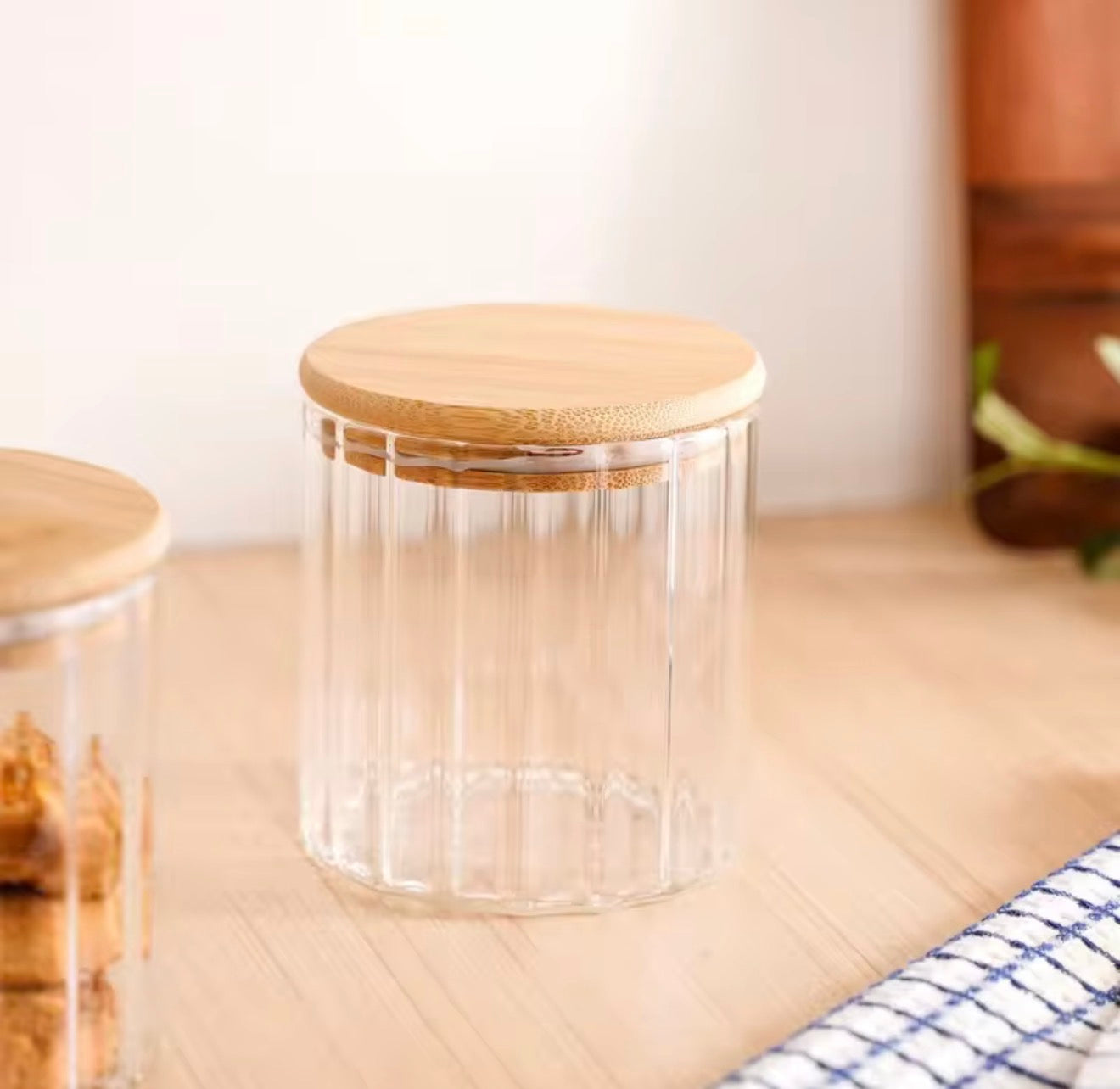 8x10cm Glass Jar with Wooden Lid