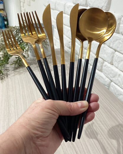 Elegant stainless steel cutlery set