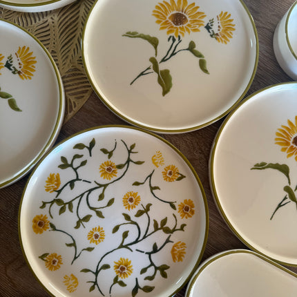 Green Flower Ceramic Set