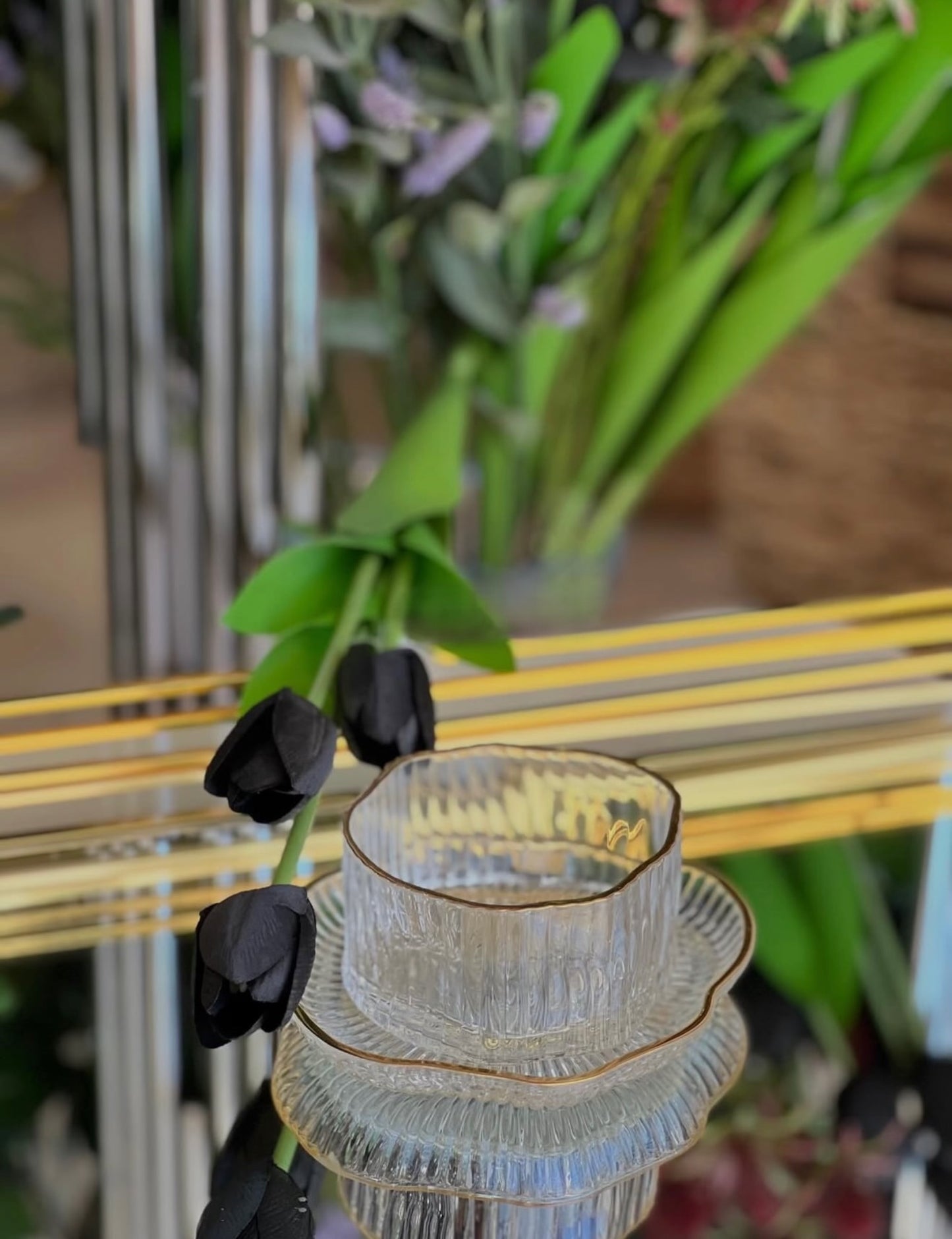Elegant Ribbed Glass Bowl Set with Gold Rim