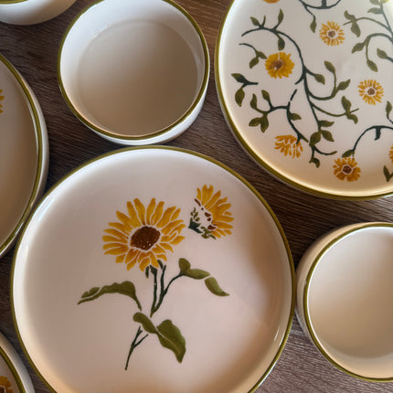 Green Flower Ceramic Set