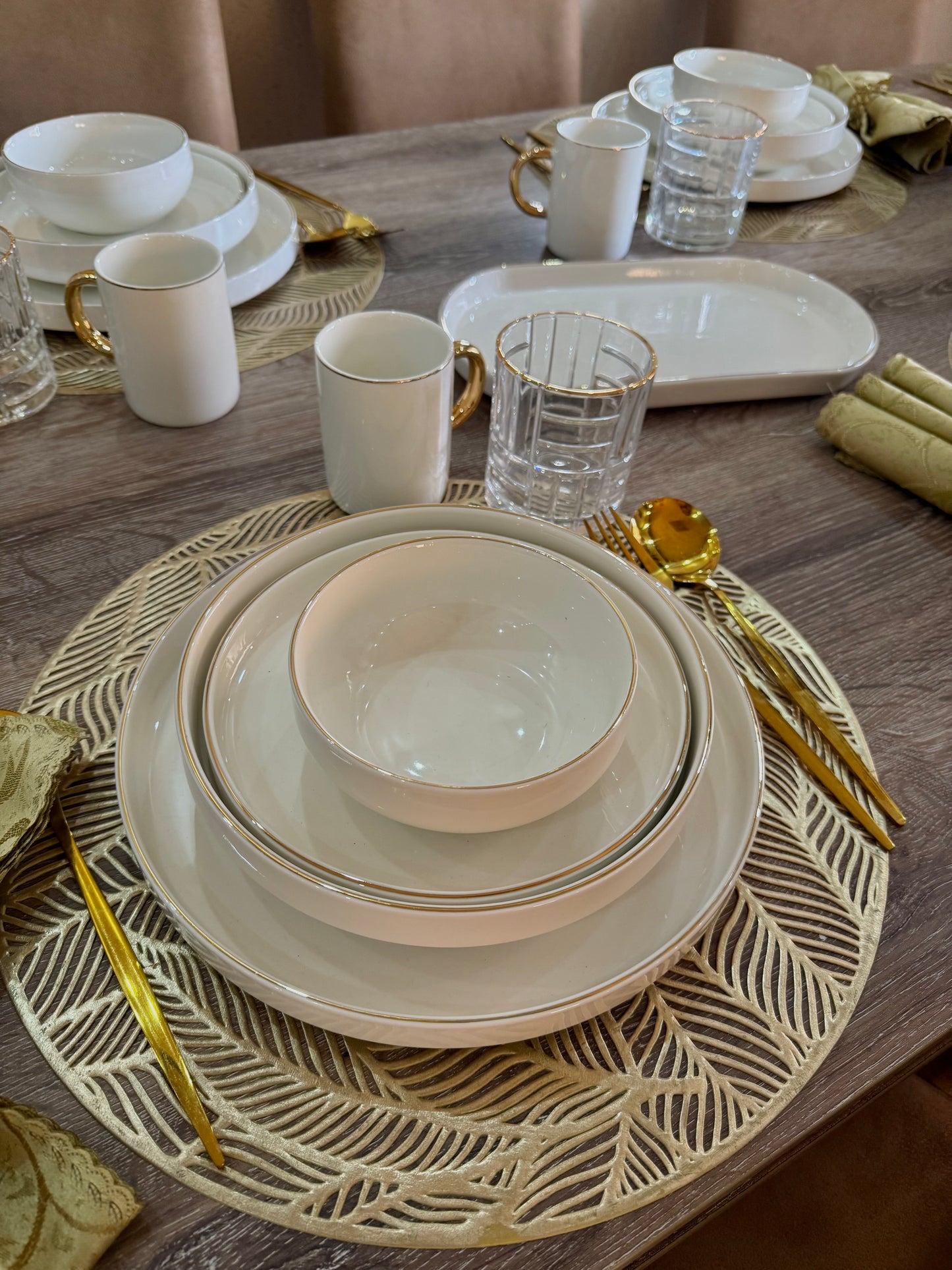 26-Gold Bavaria luxury Dinner Set