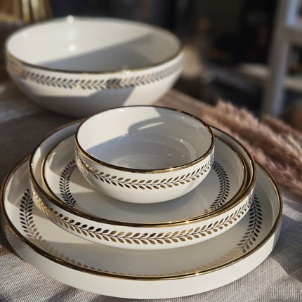 Gold Laurel Wreath Border Dinner Set