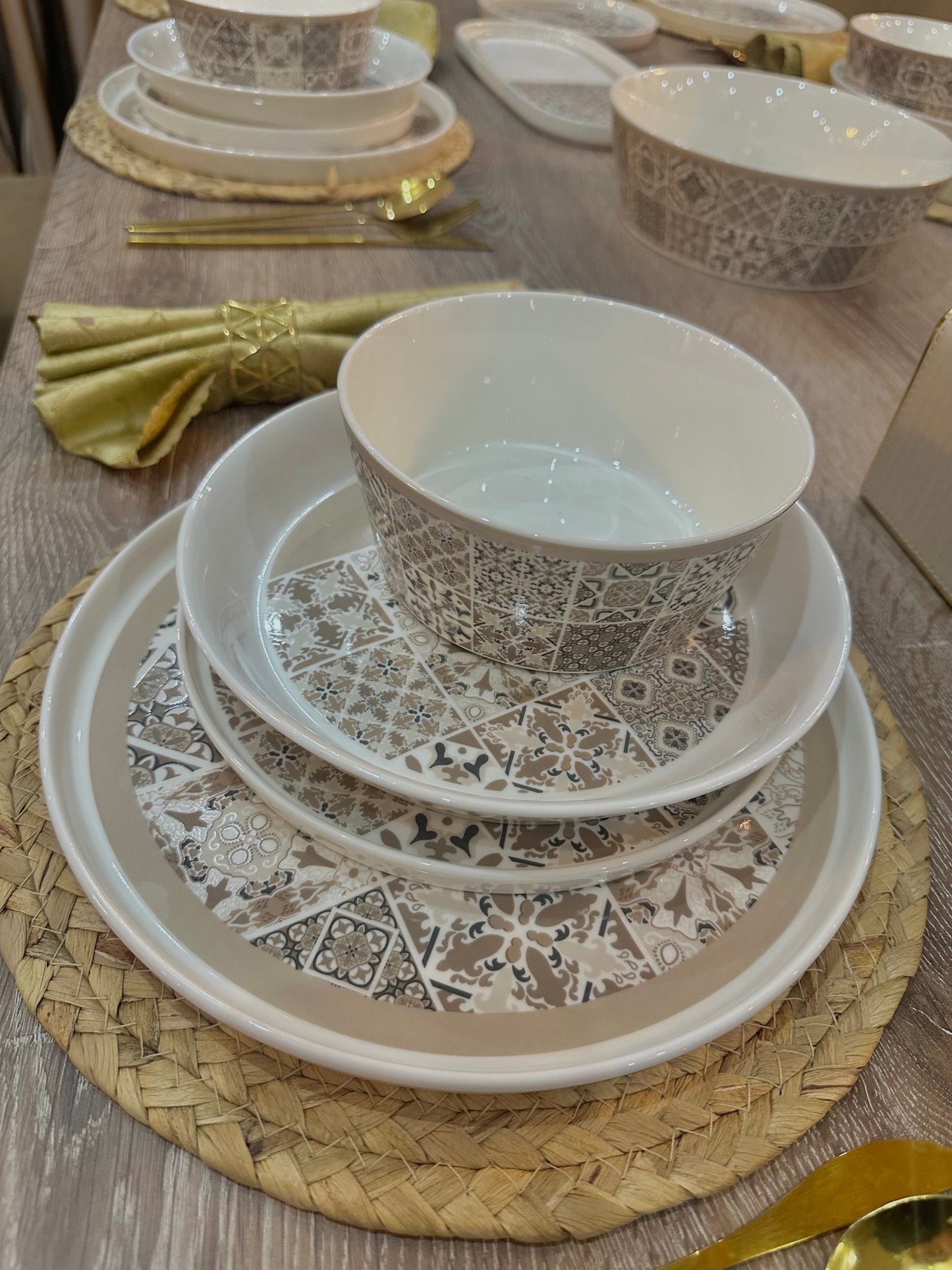 LAMIS Dinner Service Set