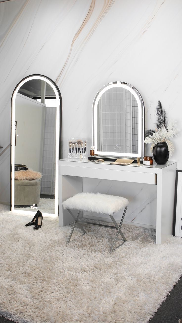 luxurious Full-Length Standing Mirror