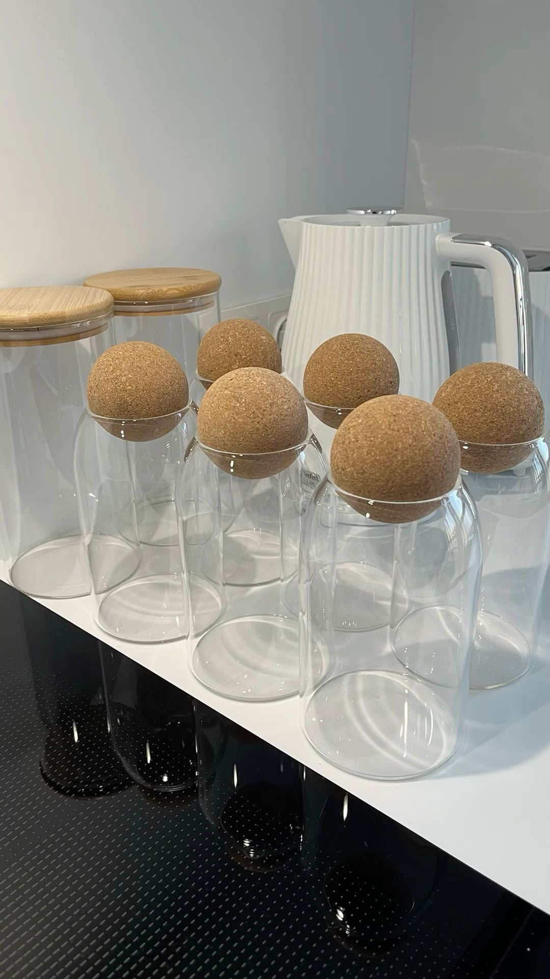 Set of 4 Jars With Circle Cover