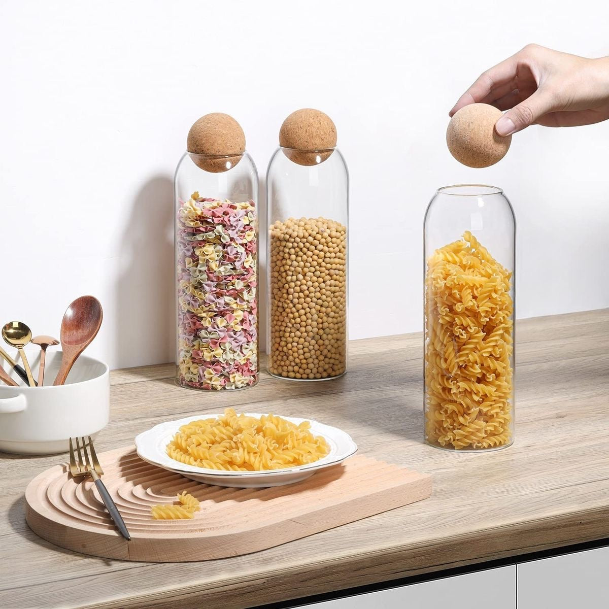 Set of 4 Jars With Circle Cover