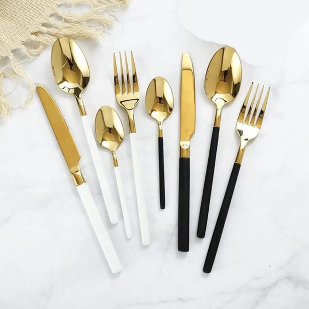 Elegant stainless steel cutlery set