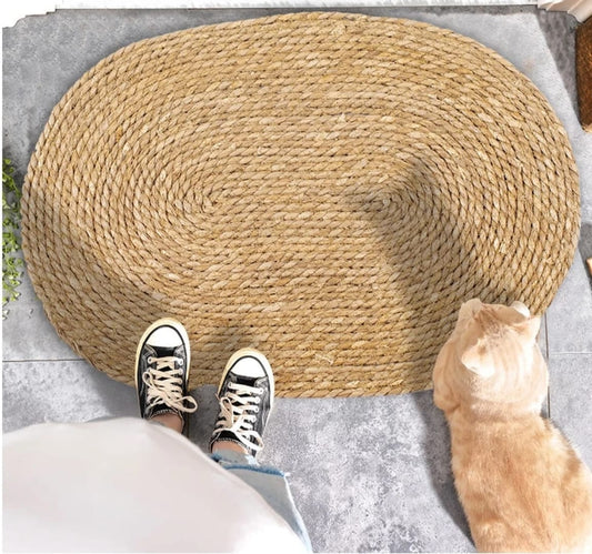 Natural braided oval jute rug
