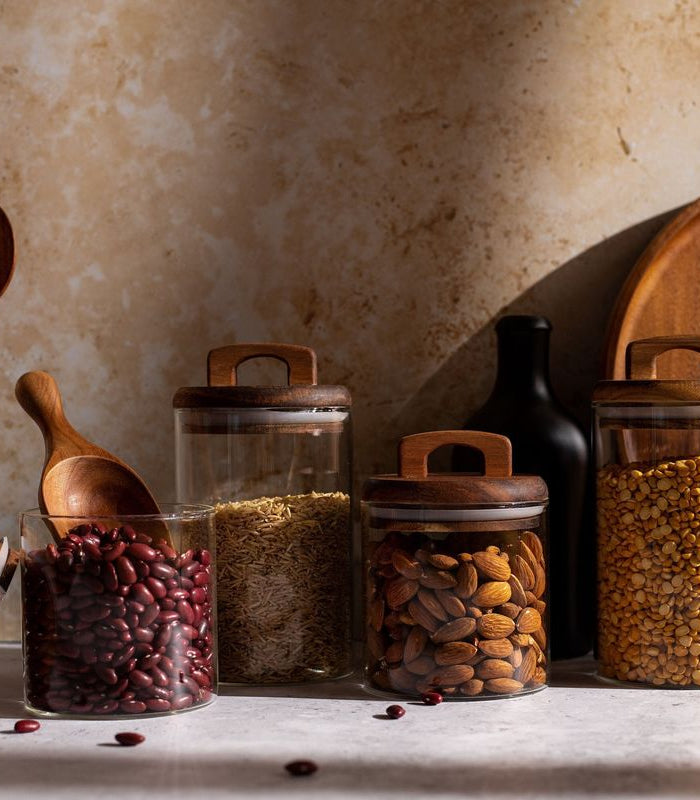 <h1>Keep Your Kitchen Organized </h1>